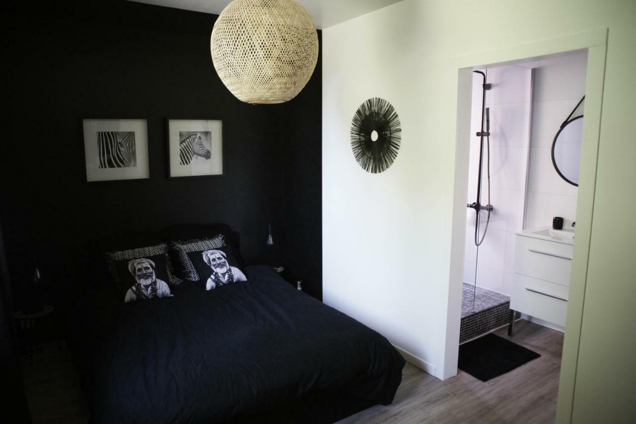 La maison d à côté Lacropte Esterno foto